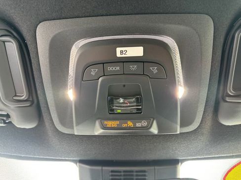 Certified 2026 Toyota Corolla SE w/ SE Package FWD image 44