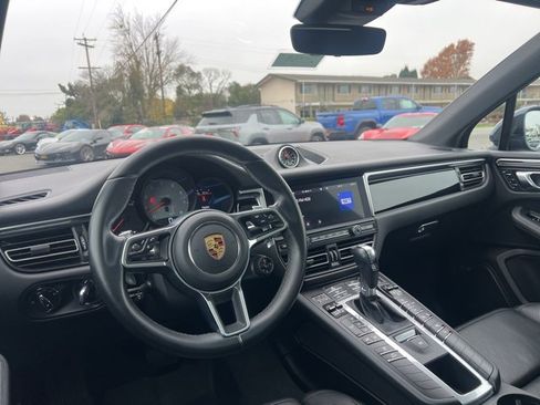 Used 2021 Porsche Macan S image 15
