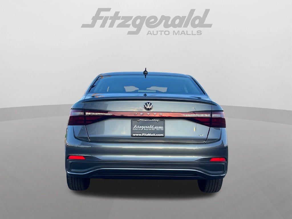 Used 2025 Volkswagen Jetta SE FWD image 7