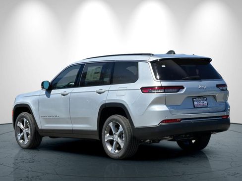 New 2026 Jeep Grand Cherokee L Limited AWD/4WD image 6