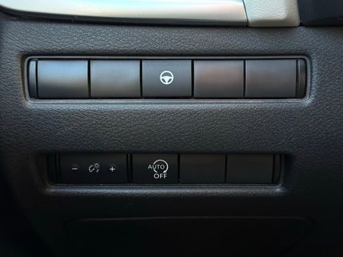 Certified 2023 Nissan Rogue SV image 26