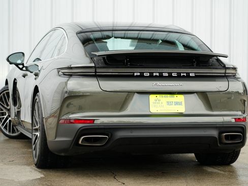 Used 2025 Porsche Panamera 4 w/ Premium Package image 6