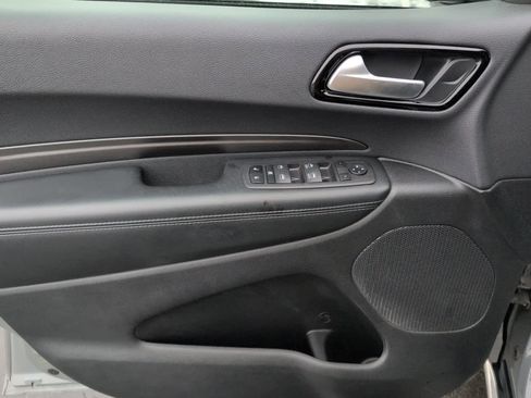 Used 2023 Dodge Durango SXT Launch Edition image 11