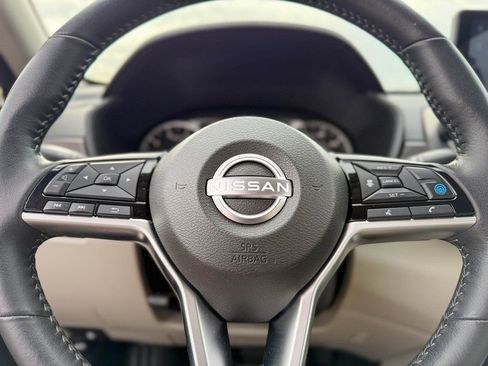 Used 2024 Nissan Altima 2.5 SL AWD/4WD image 18