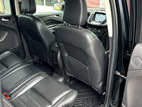 Used 2018 Ford Escape Titanium image 17