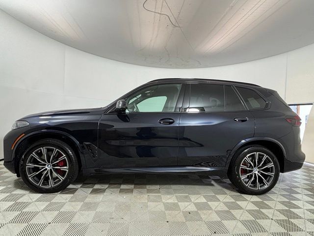 Used 2024 BMW X5 xDrive40i w/ M Sport Package AWD/4WD image 4