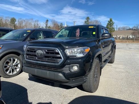 Used 2019 Toyota Tacoma SR5 image 10