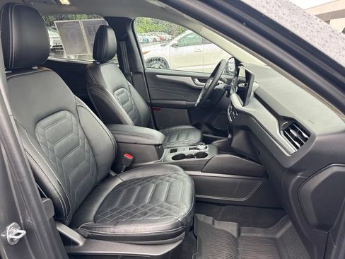 Used 2023 Ford Escape Platinum w/ Premium Technology Package AWD/4WD image 20