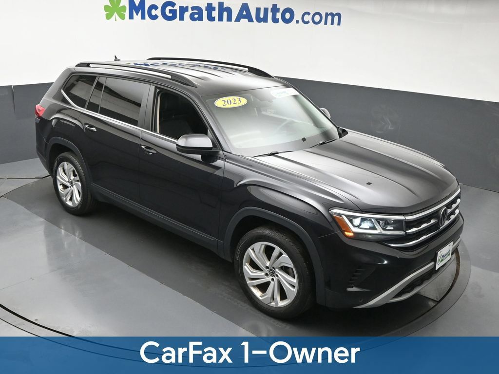Used 2023 Volkswagen Atlas SE AWD/4WD image 3