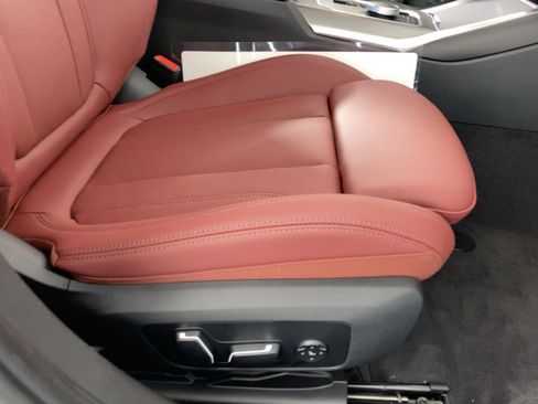 Used 2026 BMW 330i 330i (330i Sedan) w/ M Sport Package image 32