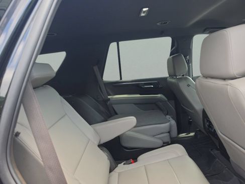 Used 2026 Chevrolet Tahoe Z71 w/ Comfort Package AWD/4WD image 27