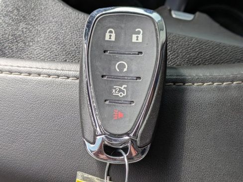 Used 2017 Chevrolet Camaro SS image 21