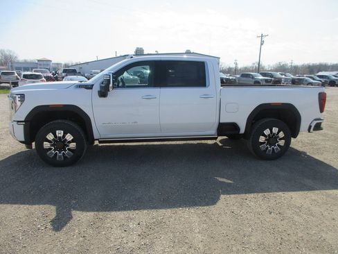 New 2026 GMC Sierra 2500 Denali w/ Denali Reserve Package AWD/4WD image 10