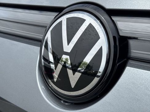 New 2026 Volkswagen Tiguan SE AWD/4WD image 31