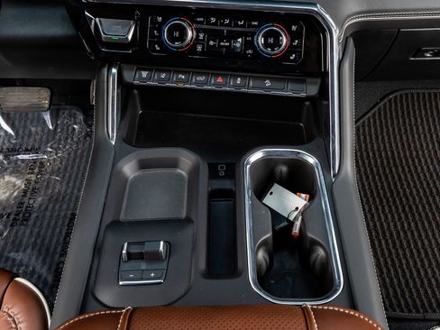 Used 2024 GMC Sierra 2500 Denali Ultimate w/ Max Trailering Package image 27