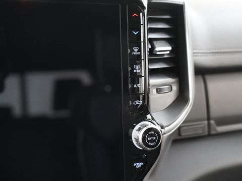 New 2026 RAM 1500 Laramie AWD/4WD image 27