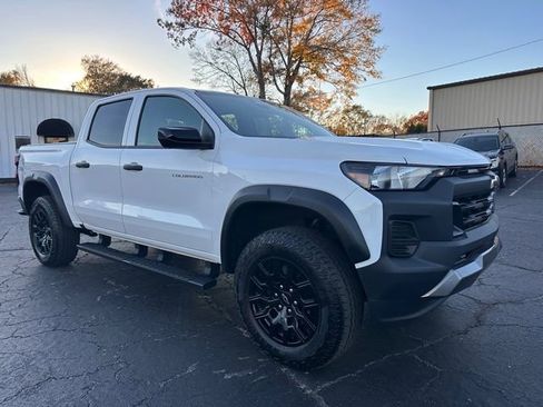 Certified 2023 Chevrolet Colorado Trail Boss w/ Technology Package image 2