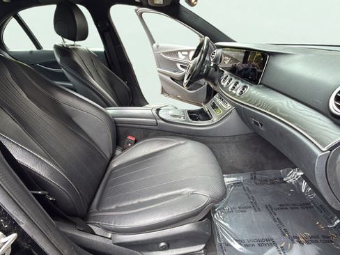Used 2023 Mercedes-Benz E 350 Sedan image 24