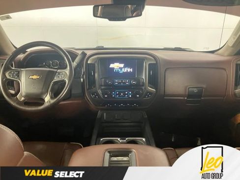 Used 2016 Chevrolet Silverado 1500 High Country w/ High Country Premium Package AWD/4WD image 18