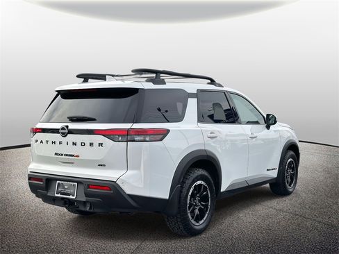 Used 2024 Nissan Pathfinder Rock Creek image 2