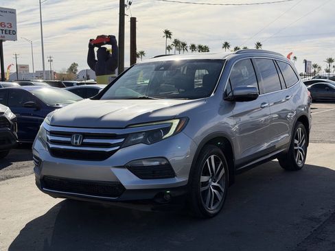Used 2016 Honda Pilot Touring image 1