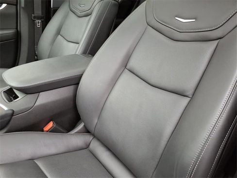 Certified 2025 Cadillac XT6 Premium Luxury w/ Technology Package image 14