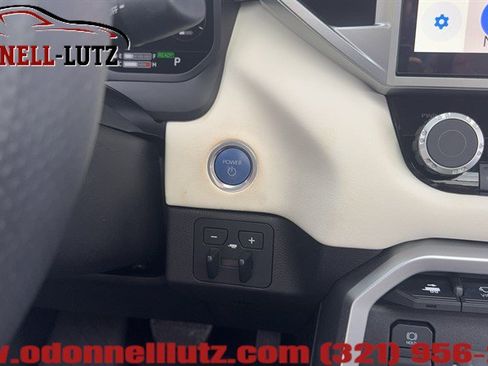 Used 2024 Toyota Sequoia Capstone RWD image 27