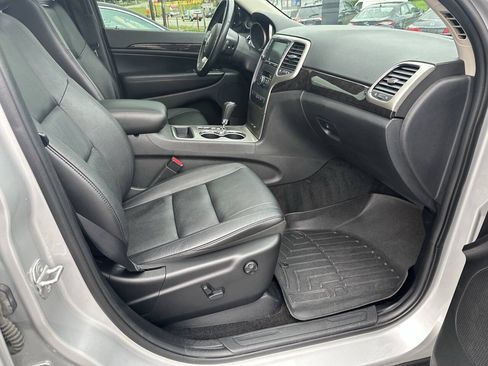 Used 2012 Jeep Grand Cherokee Altitude AWD/4WD image 7