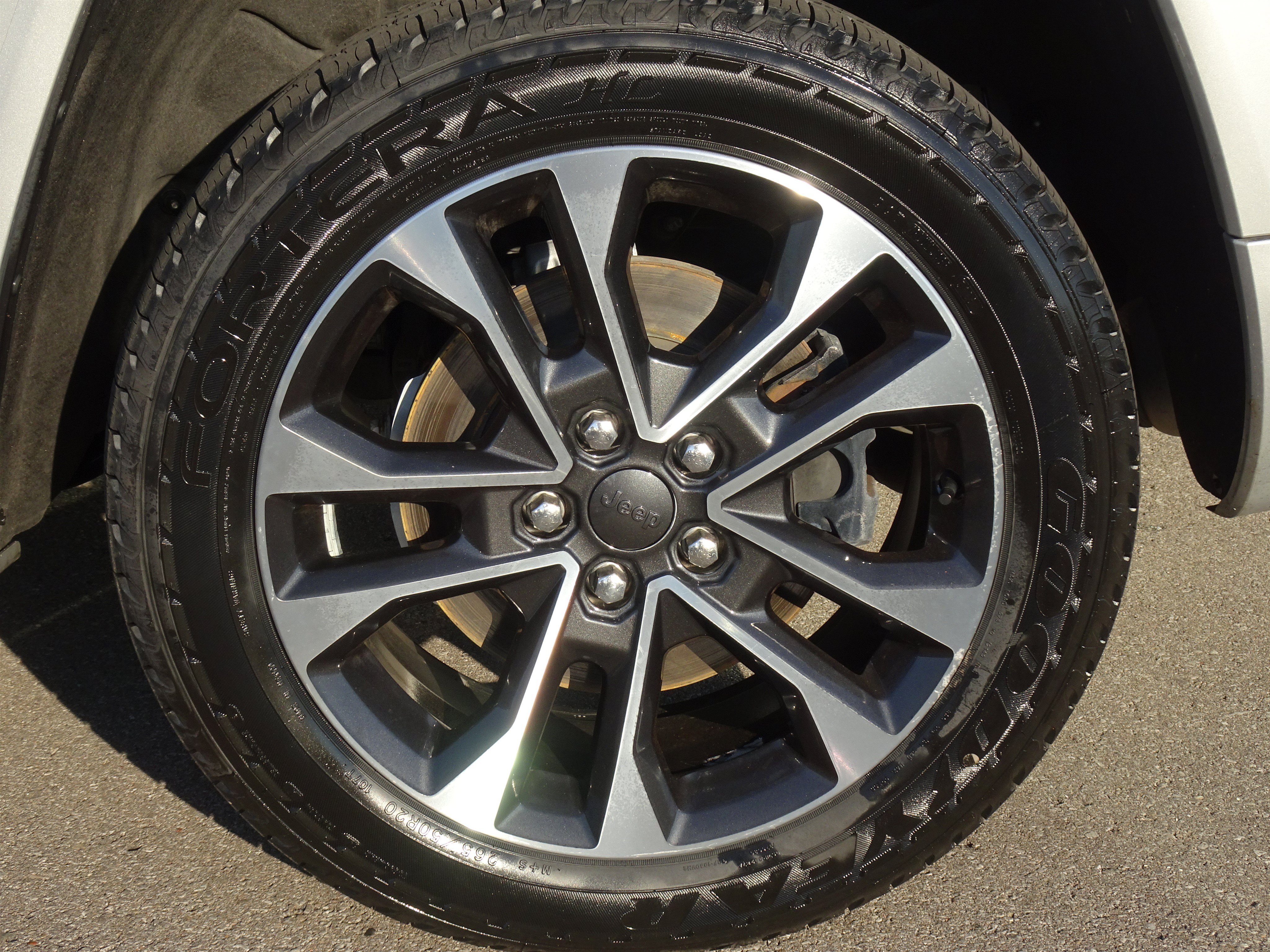 Used 2021 Jeep Grand Cherokee L Overland w/ Luxury Tech Group IV AWD/4WD image 28