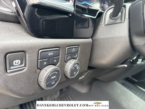 Used 2025 Chevrolet Silverado 1500 LT AWD/4WD image 12
