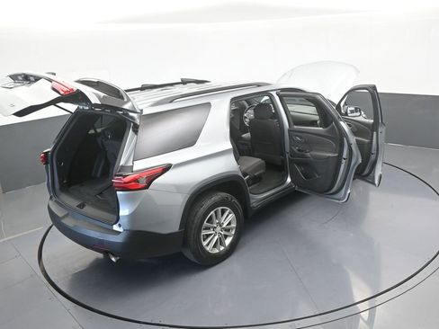 Used 2023 Chevrolet Traverse LT FWD image 67