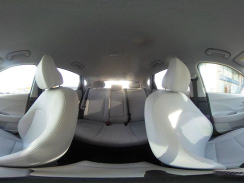 Used 2025 Hyundai Kona SEL image 42