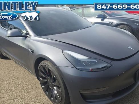 Used 2023 Tesla Model 3 Performance image 3