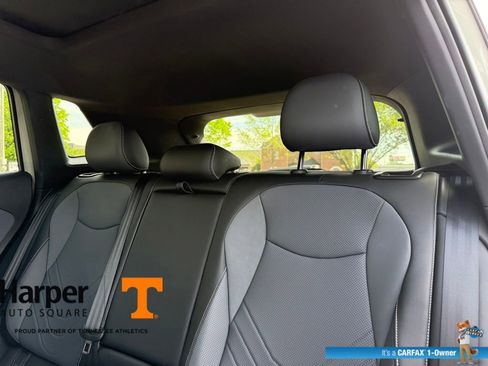 Used 2025 Volkswagen Tiguan SE R-Line image 9