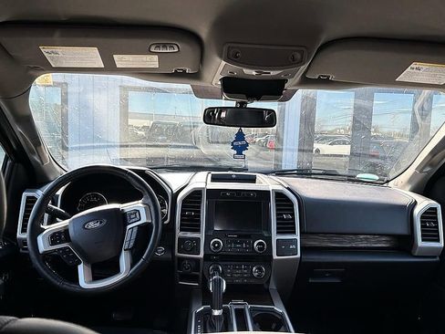 Used 2018 Ford F150 Lariat w/ Equipment Group 502A Luxury image 9