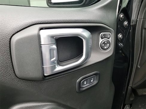 Used 2021 Jeep Wrangler Unlimited Sport image 11