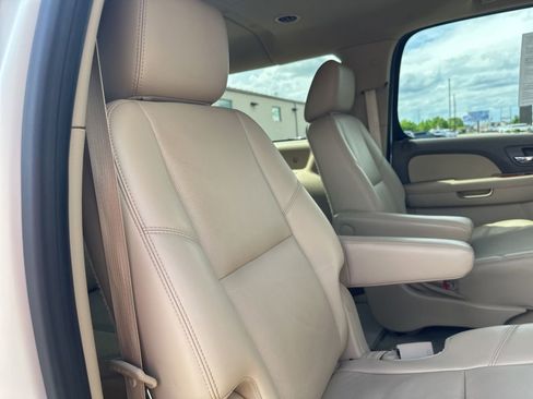Used 2013 Chevrolet Suburban LTZ AWD/4WD image 37