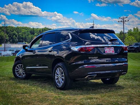 Used 2024 Buick Enclave Essence w/ LPO, Cargo Package AWD/4WD image 5