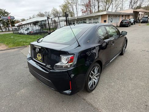 Used 2016 Scion tC image 5