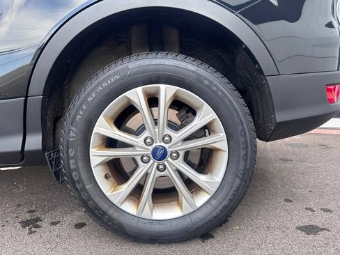 Used 2017 Ford Escape SE AWD/4WD image 26