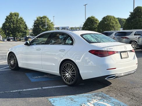 Used 2022 Mercedes-Benz C 300 4MATIC Sedan image 5