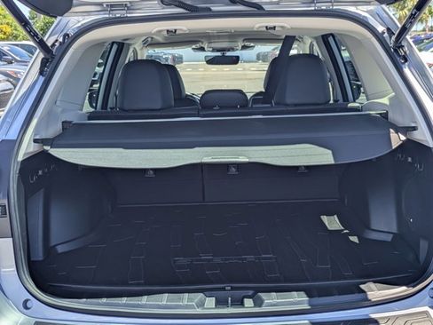 Used 2023 Subaru Forester Limited AWD/4WD image 6
