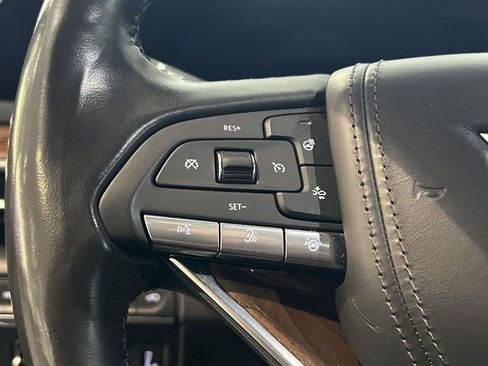 Certified 2023 Cadillac Escalade ESV Sport Platinum w/ LPO, ONYX Package image 23