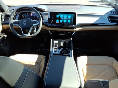 New 2026 Volkswagen Atlas Cross Sport SE image 11