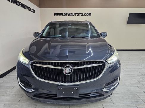 Used 2018 Buick Enclave Premium w/ Experience Buick Package FWD image 3