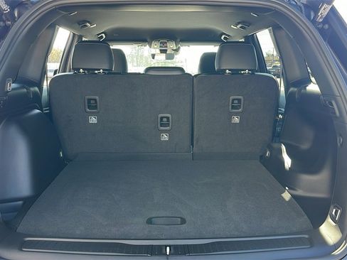 New 2025 Jeep Grand Cherokee Limited w/ Black Appearance Package image 11