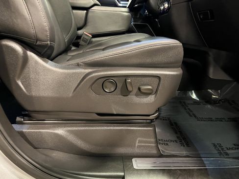 Used 2025 GMC Sierra 1500 SLT image 35