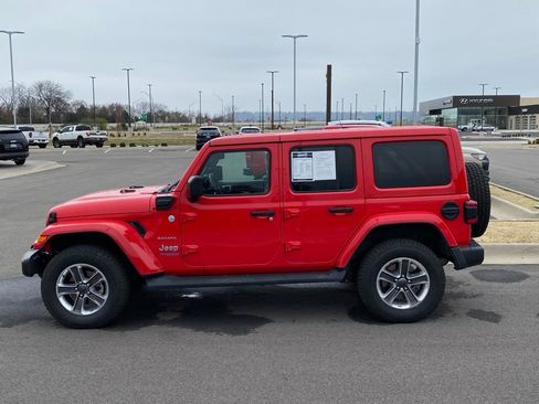 Used 2021 Jeep Wrangler Unlimited Sahara w/ Cold Weather Group image 4