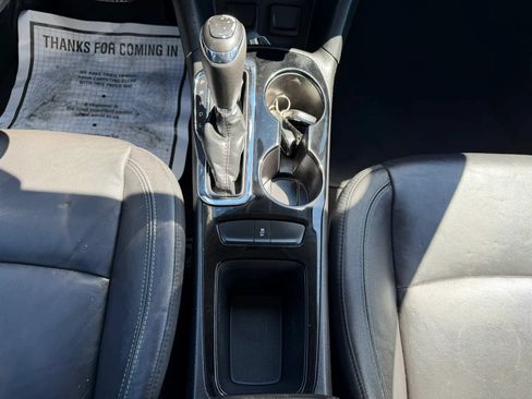 Used 2017 Chevrolet Cruze Premier FWD image 21