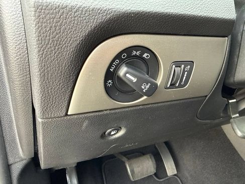 Used 2019 Dodge Durango SXT AWD/4WD image 24